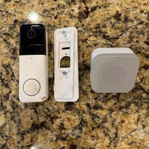 Wyze Black and White Video Doorbell with Chime